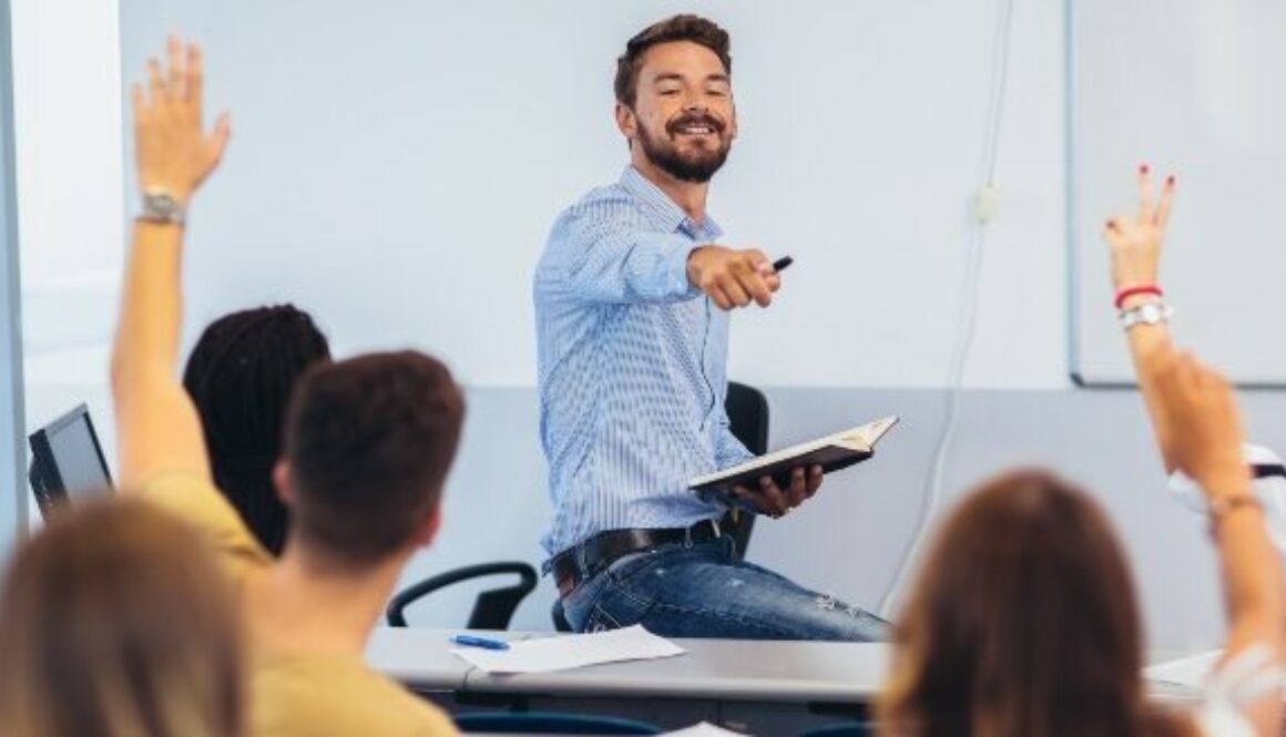 que-debo-estudiar-para-ser-profesor-de-ciencias-sociales